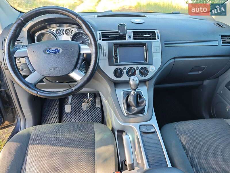 Внедорожник / Кроссовер Ford Kuga 2010 в Изюме