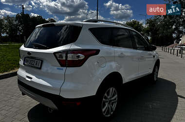 Внедорожник / Кроссовер Ford Kuga 2018 в 