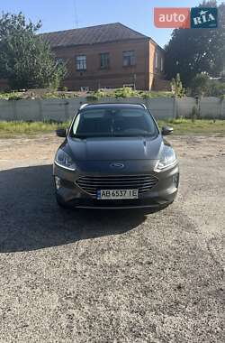 Позашляховик / Кросовер Ford Kuga 2020 в Гайсину