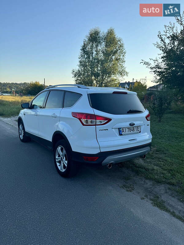 Внедорожник / Кроссовер Ford Kuga 2016 в Василькове
