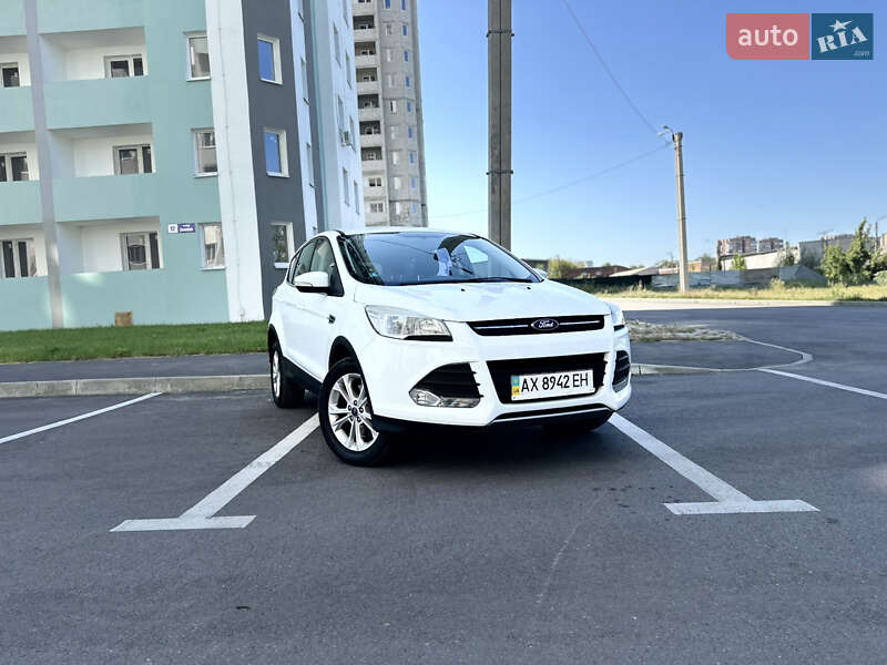 Внедорожник / Кроссовер Ford Kuga 2014 в Харькове