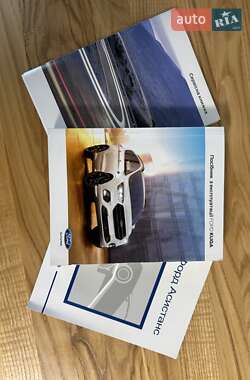 Внедорожник / Кроссовер Ford Kuga 2016 в 