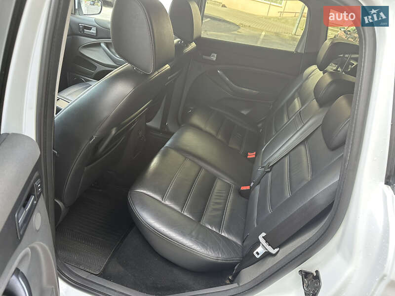 Внедорожник / Кроссовер Ford Kuga 2010 в Львове