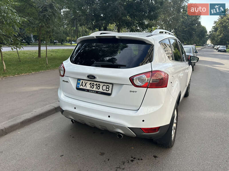 Внедорожник / Кроссовер Ford Kuga 2010 в Львове