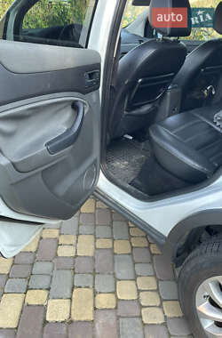 Внедорожник / Кроссовер Ford Kuga 2010 в 