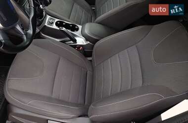 Внедорожник / Кроссовер Ford Kuga 2015 в 