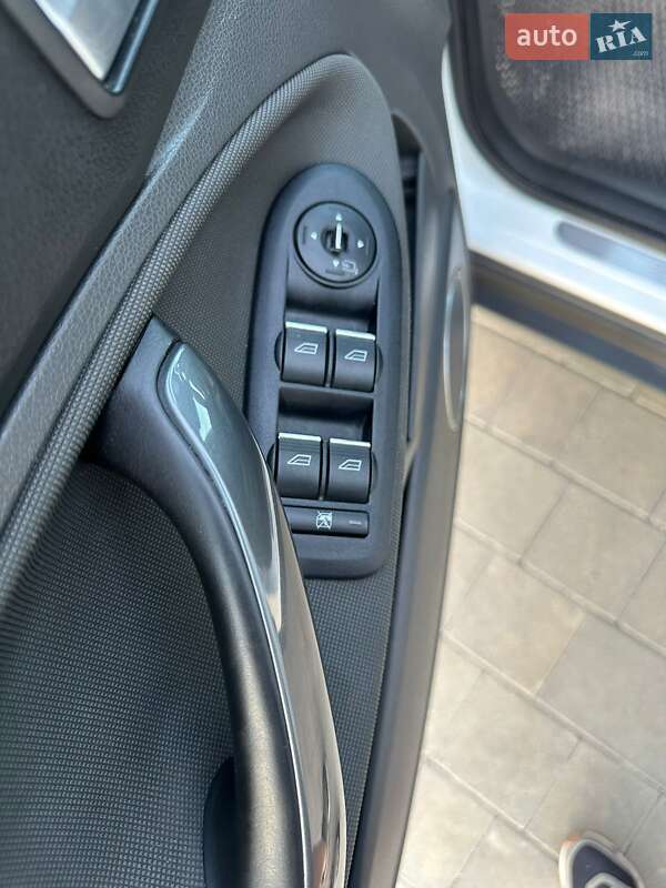 Внедорожник / Кроссовер Ford Kuga 2010 в Каменец-Подольском