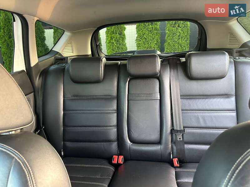 Внедорожник / Кроссовер Ford Kuga 2010 в Каменец-Подольском