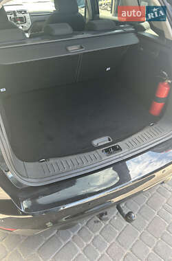 Внедорожник / Кроссовер Ford Kuga 2010 в 