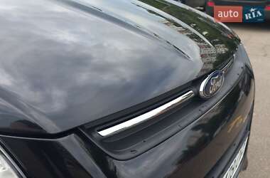 Внедорожник / Кроссовер Ford Kuga 2013 в 