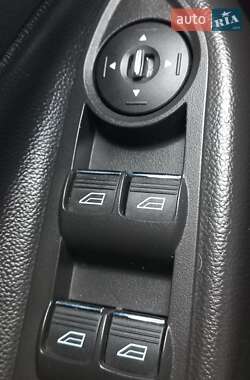 Внедорожник / Кроссовер Ford Kuga 2013 в 
