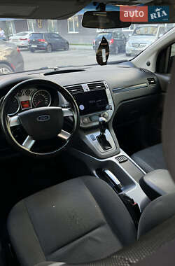 Внедорожник / Кроссовер Ford Kuga 2010 в 