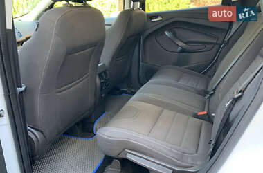 Внедорожник / Кроссовер Ford Kuga 2013 в 