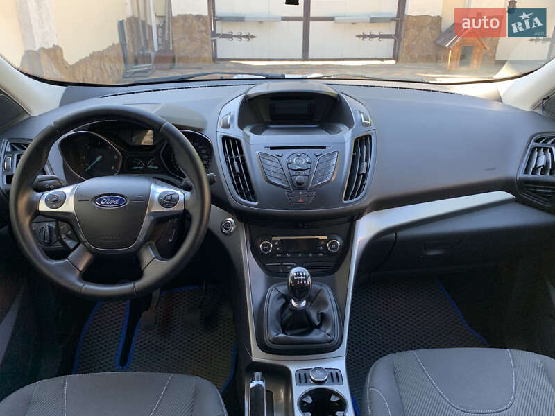 Внедорожник / Кроссовер Ford Kuga 2013 в Николаеве