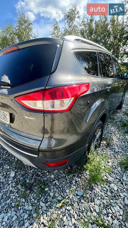 Позашляховик / Кросовер Ford Kuga 2016 в Тернополі