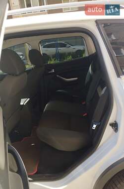 Внедорожник / Кроссовер Ford Kuga 2012 в 