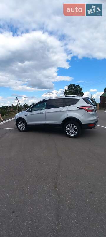 Внедорожник / Кроссовер Ford Kuga 2019 в Ромнах фото 36 Внедорожник / Кроссовер Ford Kuga 2019 в Ромнах