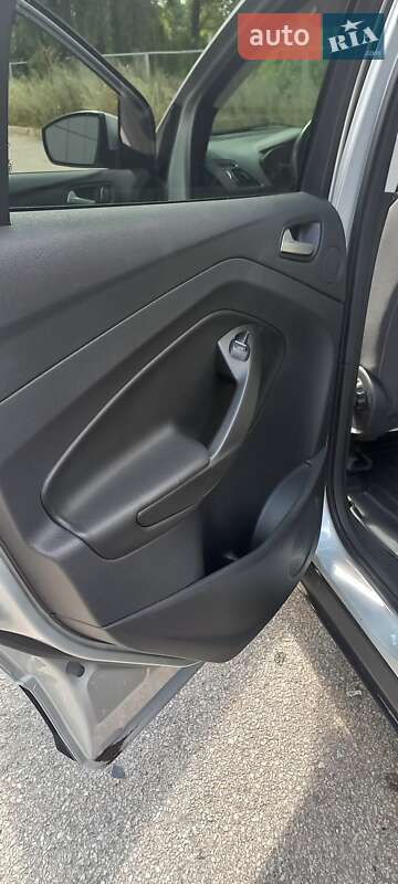 Внедорожник / Кроссовер Ford Kuga 2019 в Ромнах фото 87 Внедорожник / Кроссовер Ford Kuga 2019 в Ромнах