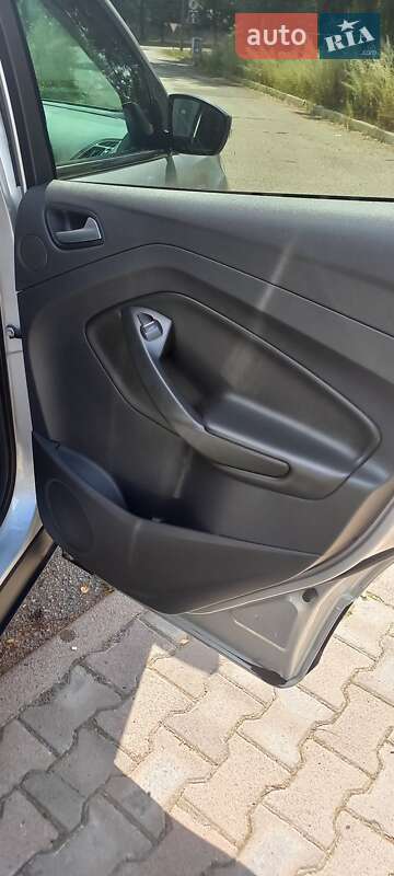 Внедорожник / Кроссовер Ford Kuga 2019 в Ромнах фото 91 Внедорожник / Кроссовер Ford Kuga 2019 в Ромнах