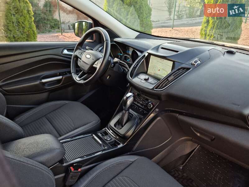 Внедорожник / Кроссовер Ford Kuga 2017 в Виннице фото 66 Внедорожник / Кроссовер Ford Kuga 2017 в Виннице