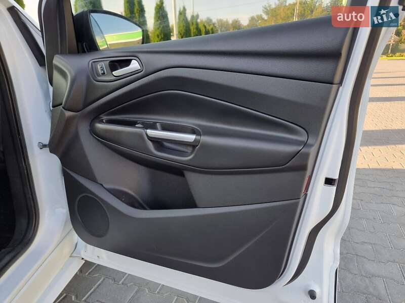 Внедорожник / Кроссовер Ford Kuga 2017 в Виннице фото 63 Внедорожник / Кроссовер Ford Kuga 2017 в Виннице