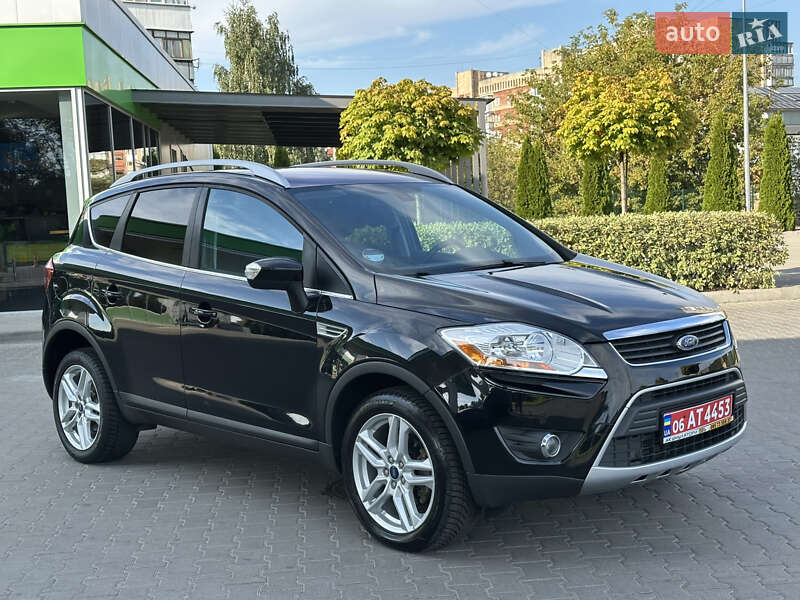 Внедорожник / Кроссовер Ford Kuga 2010 в 