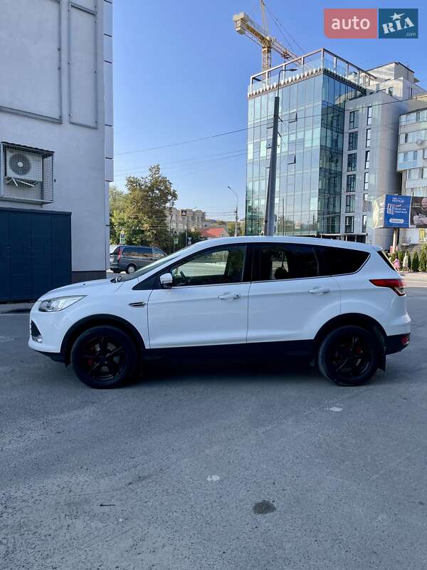 Внедорожник / Кроссовер Ford Kuga 2016 в Тернополе