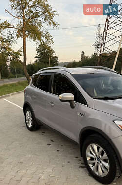 Внедорожник / Кроссовер Ford Kuga 2012 в 