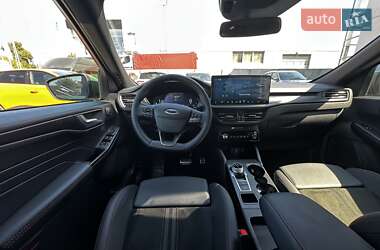 Внедорожник / Кроссовер Ford Kuga 2024 в 