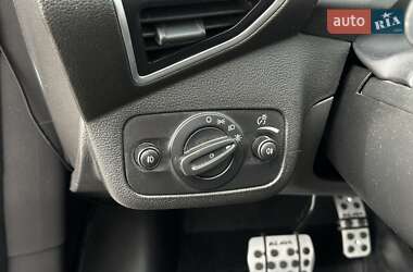 Внедорожник / Кроссовер Ford Kuga 2013 в 
