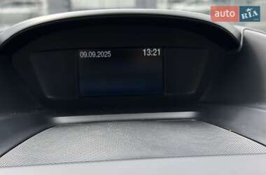 Внедорожник / Кроссовер Ford Kuga 2013 в 