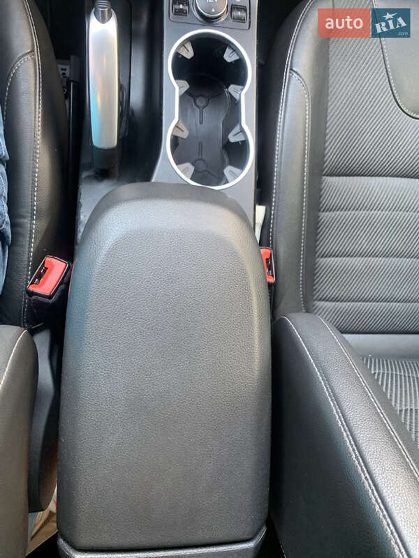 Внедорожник / Кроссовер Ford Kuga 2015 в Львове фото 12 Внедорожник / Кроссовер Ford Kuga 2015 в Львове