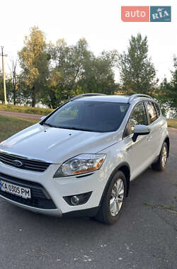 Внедорожник / Кроссовер Ford Kuga 2011 в 