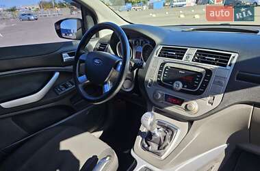 Внедорожник / Кроссовер Ford Kuga 2011 в 