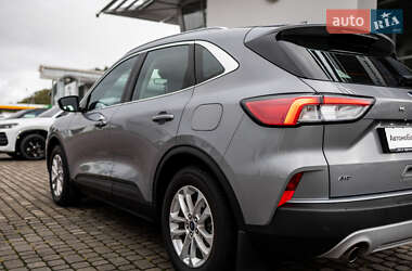 Внедорожник / Кроссовер Ford Kuga 2020 в 