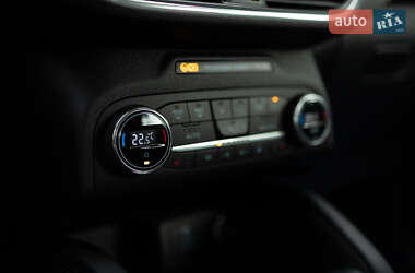 Внедорожник / Кроссовер Ford Kuga 2020 в 