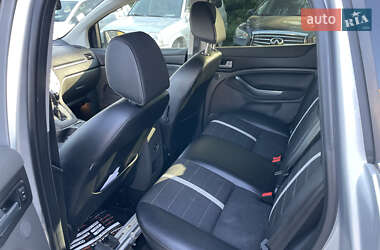 Внедорожник / Кроссовер Ford Kuga 2011 в 