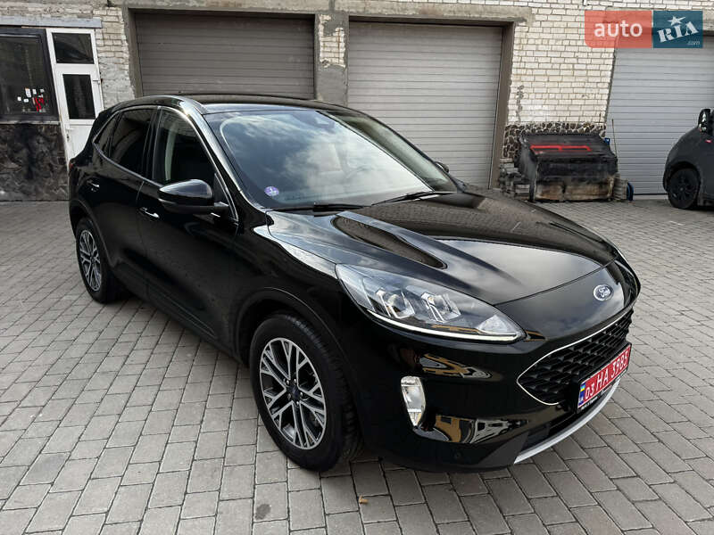 Внедорожник / Кроссовер Ford Kuga 2021 в Бродах