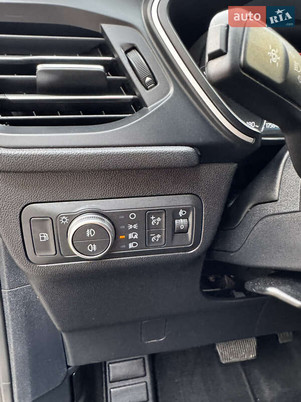 Внедорожник / Кроссовер Ford Kuga 2021 в Бродах