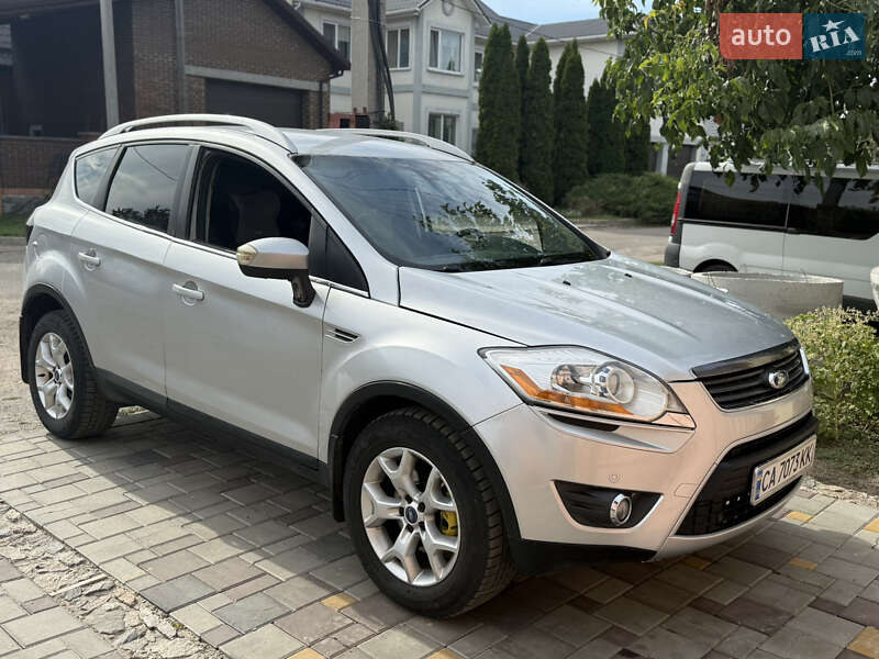 Внедорожник / Кроссовер Ford Kuga 2011 в Черкассах фото Внедорожник / Кроссовер Ford Kuga 2011 в Черкассах