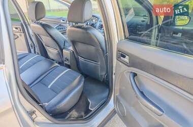Внедорожник / Кроссовер Ford Kuga 2009 в 