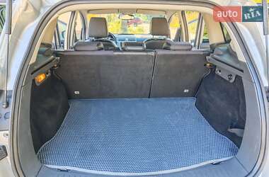 Внедорожник / Кроссовер Ford Kuga 2009 в 