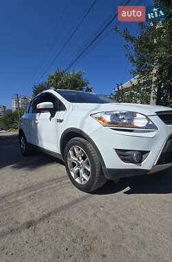 Внедорожник / Кроссовер Ford Kuga 2012 в Днепре