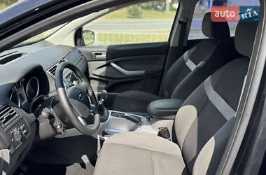 Внедорожник / Кроссовер Ford Kuga 2012 в 