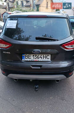 Внедорожник / Кроссовер Ford Kuga 2015 в 