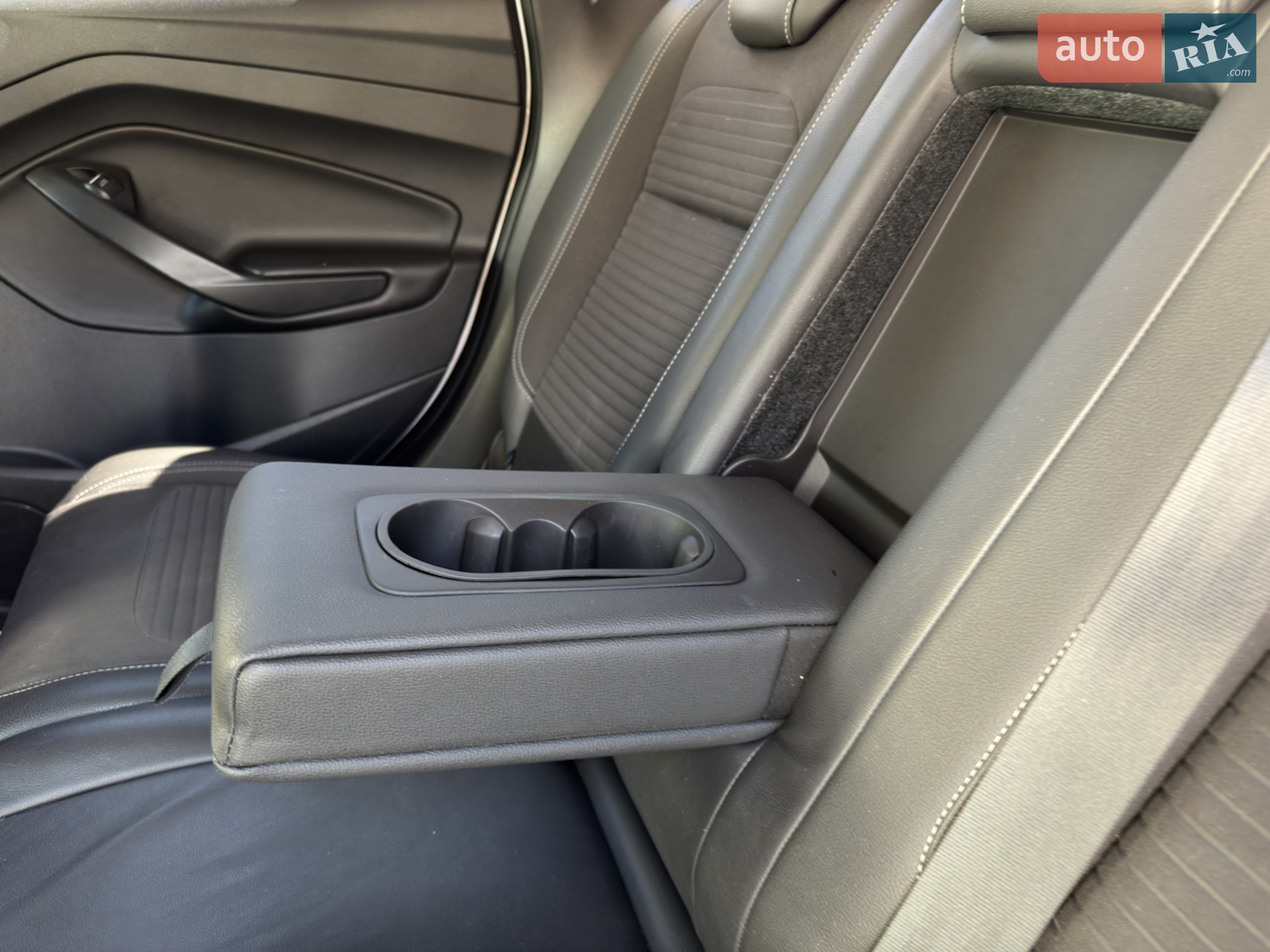 2019 Ford Kuga - мініатюра 16