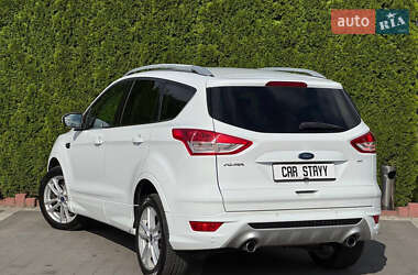 Внедорожник / Кроссовер Ford Kuga 2016 в 