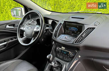 Внедорожник / Кроссовер Ford Kuga 2016 в 