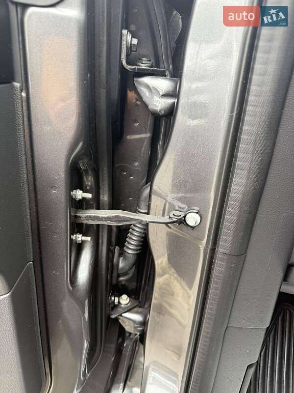 Внедорожник / Кроссовер Ford Kuga 2015 в Луцке