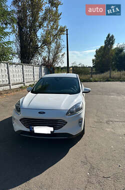 Внедорожник / Кроссовер Ford Kuga 2020 в 
